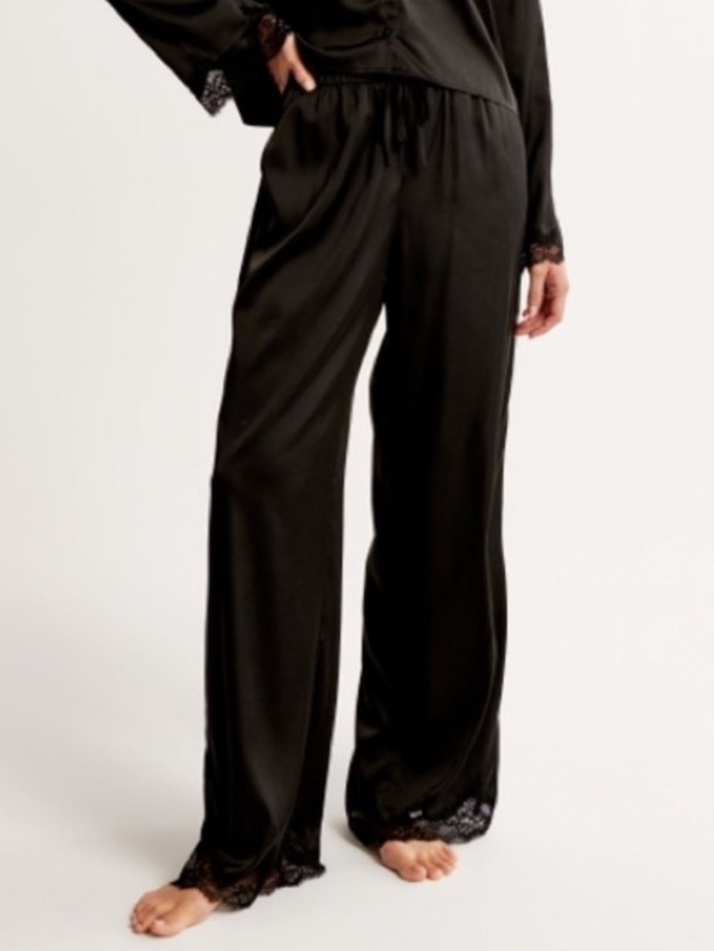 Abercrombie & Fitch Lace and Satin Sleep Pant medium